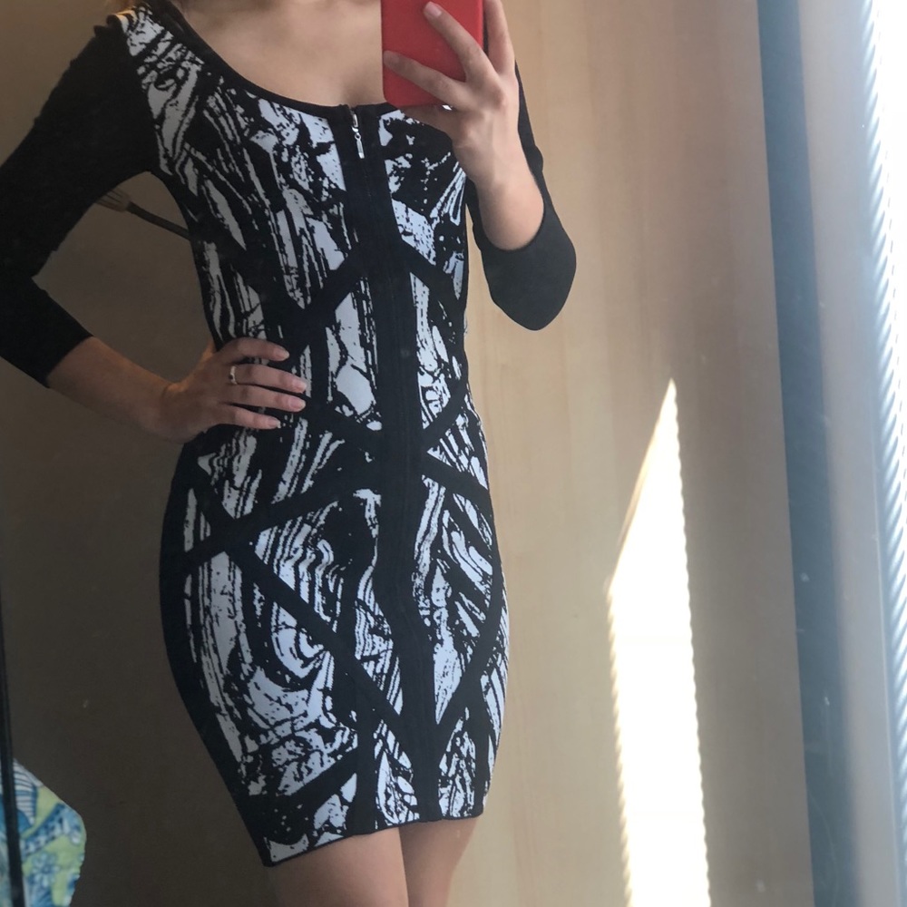 Zipup tight stretchy bebe dress ♠️